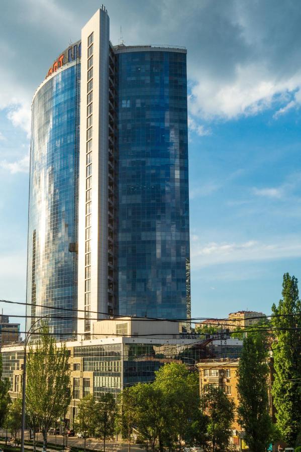 Бульвар Леси Украинки 10 Kiev Buitenkant foto